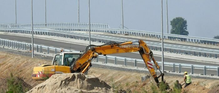 A12 Lavori rifacimento pavimentazione. Stazione Deiva Marina. Chiusura rami svincolo uscita e ingresso da e per la carreggiata nord (direzione Genova)