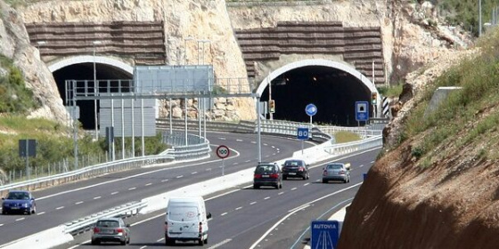 Traforo Gran Sasso: dal 14 ottobre transito a senso unico alternato