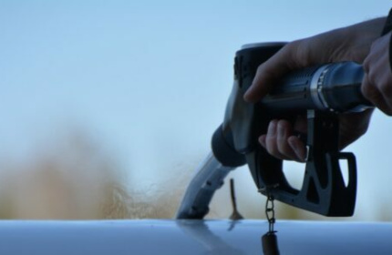 Crisi internazionale, aumento gasolio: lettera aperta del Presidente Riva agli autotrasportatori