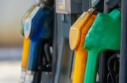 Caro carburante: pubblicata la legge che stanzia 300 milioni di euro per l’autotrasporto
